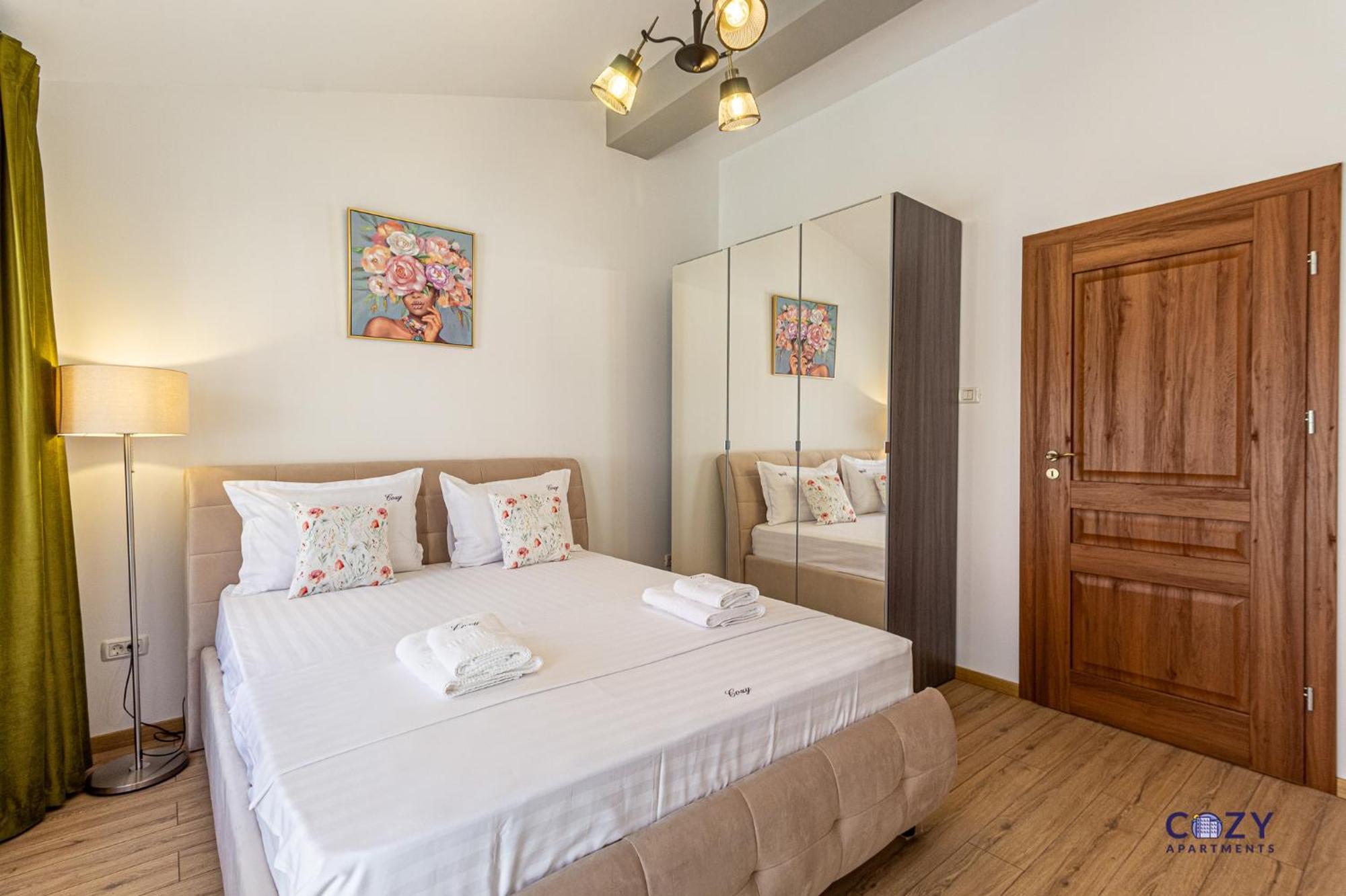 Cozy Brand New Boutique Aparthotel Brasov Exterior photo